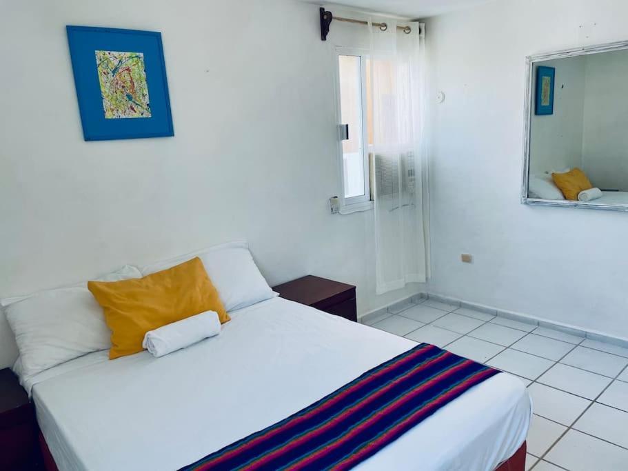 Punta Me Apartments & Rooms Near The Punta Sam Ferry Beach Cancún Esterno foto